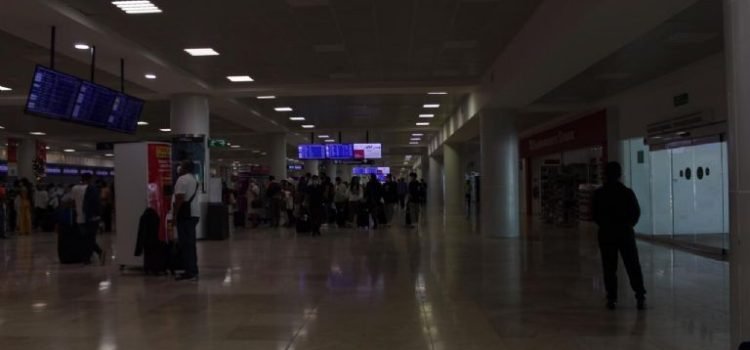 El Aeropuerto de Cancún se queda sin luz por segunda ocasión
