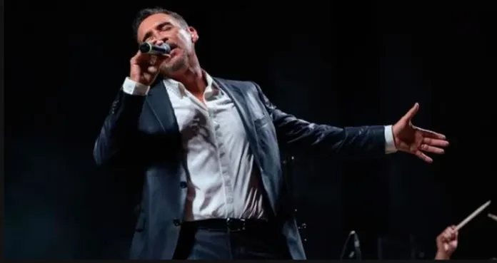 Esposo de la gobernadora de Quintana Roo abrió el concierto de Alejandro Fernández
