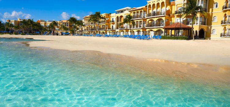 Hoteleros de Quintana Roo anticipan baja de tarifas