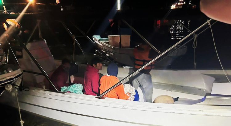 Confirman el rescate de los 4 pescadores desaparecidos en Quintana Roo