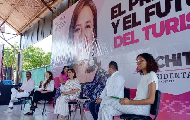 Participa Xóchitl Gálvez en encuentro turístico en Cancún