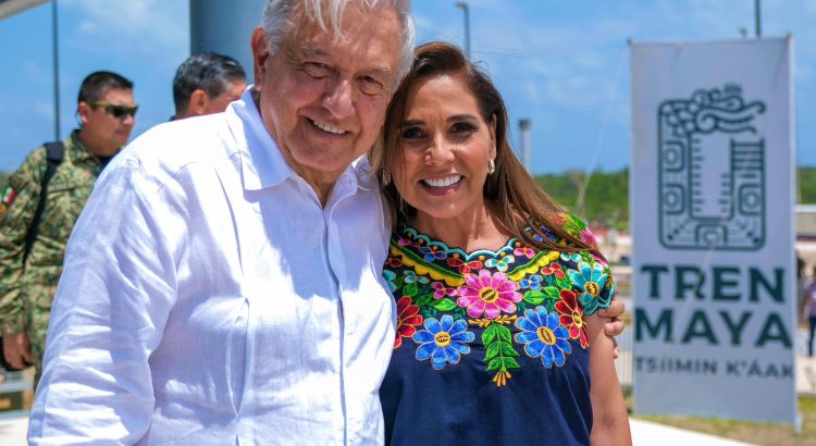 AMLO llega a Cancún a supervisar obras federales