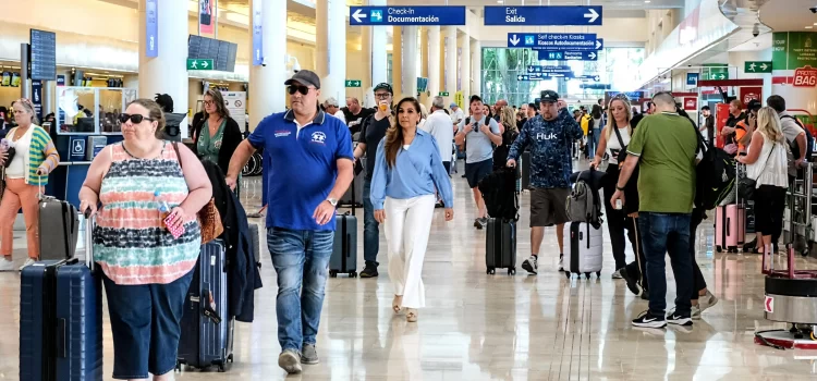 Quintana Roo anuncia la implementación del visado electrónico para turistas brasileños