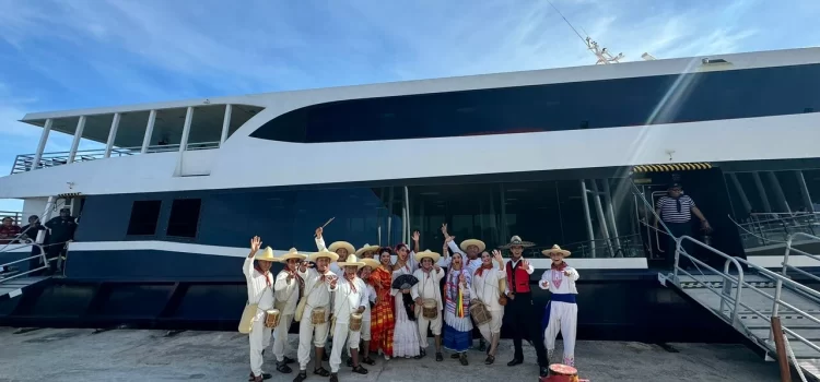 Naviera de Xcaret inicia servicio de transporte entre ‘Playa’ y Cozumel