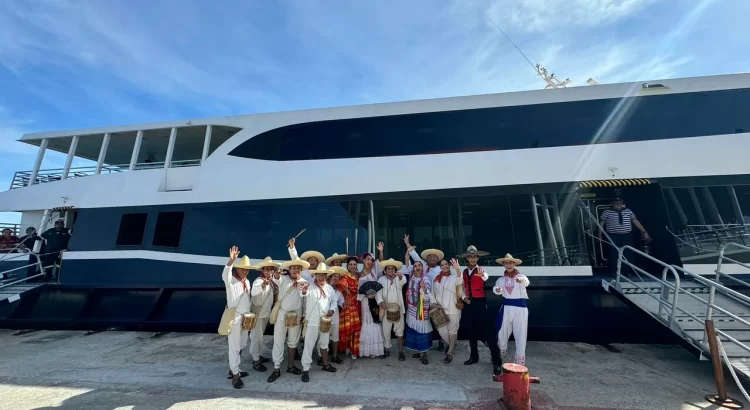 Naviera de Xcaret inicia servicio de transporte entre ‘Playa’ y Cozumel