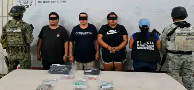 Capturan a ocho integrantes de un grupo delictivo y aseguran drogas en Isla Mujeres