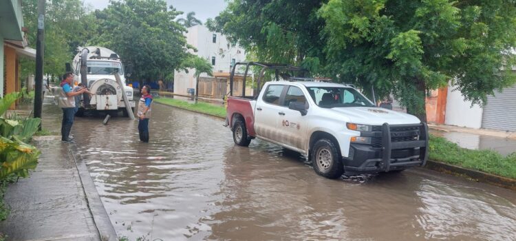 Lluvias de ‘Sara’, ahora como depresión tropical, se dejan sentir en Quintana Roo