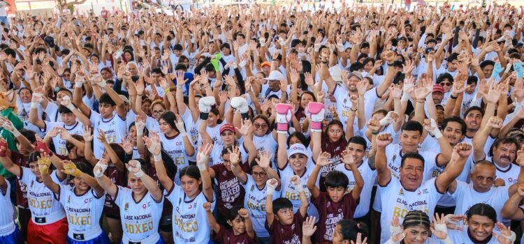 En QRoo más de 8 mil personas participan en la clase nacional ‘Boxeando por la Paz’