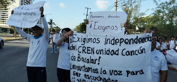 Normalistas de Cancún piden autonomía de la sede de Bacalar