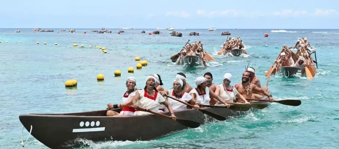Llegan a Cozumel canoeros de la Travesía Sagrada